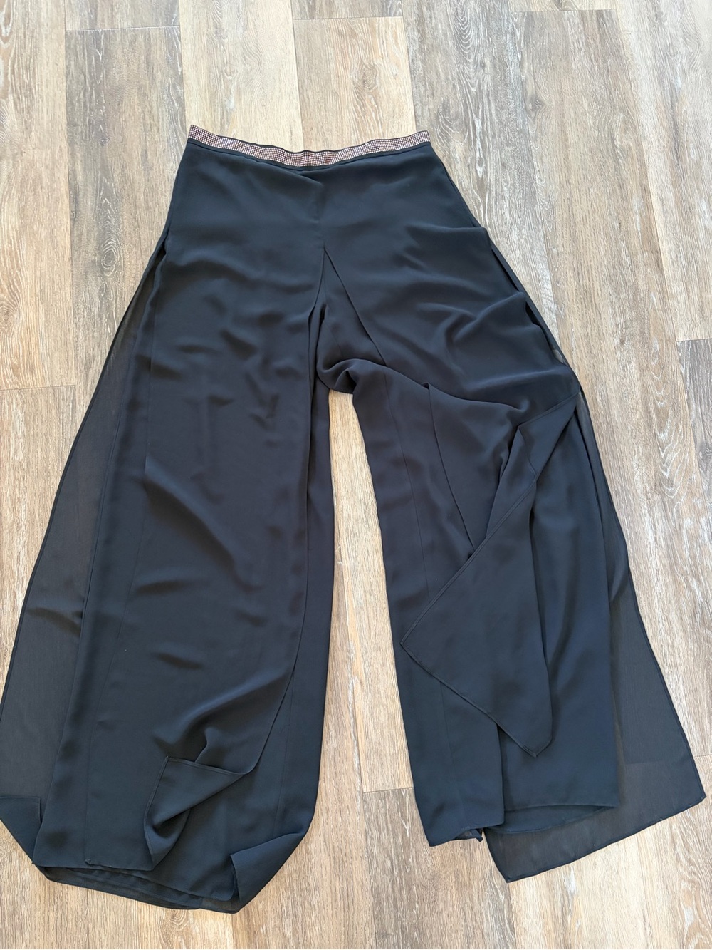 Melanie Lyne Wide Leg Black Palazzo Pants with appliqué